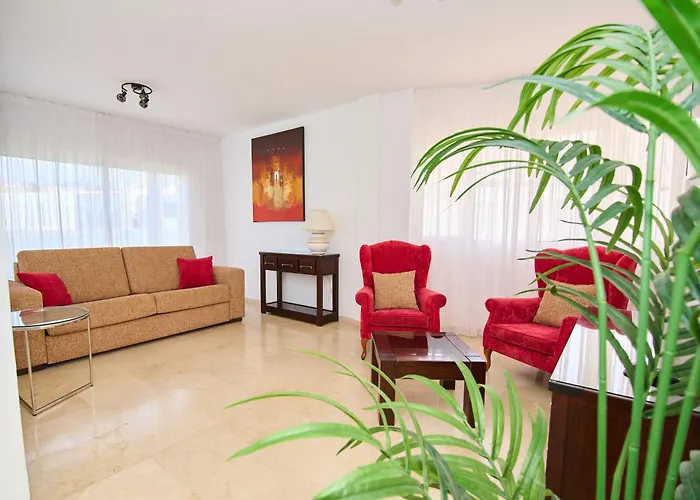 Casa Palmeras Villa *